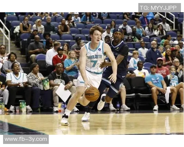 本赛季新秀表现亮眼克尼佩尔领衔20场得分榜鹈鹕双人入围引关注